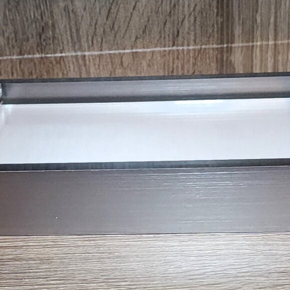 New Tizo Design 5x7 Silver Block Lucite Acrylic Picture Frame - Picture 4 of 7